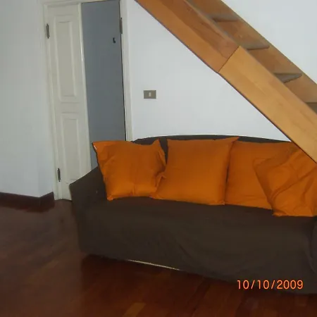 Due Livelli Confortevole E Luminoso Apartament
