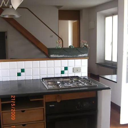 Due Livelli Confortevole E Luminoso Apartament